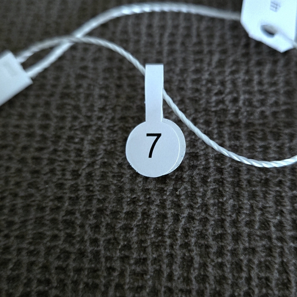 Zeyzey Gold💛 Double✌️ Band with Blue💙 Crystals💎 Ring💍 - NWT - Picture 4 of 16